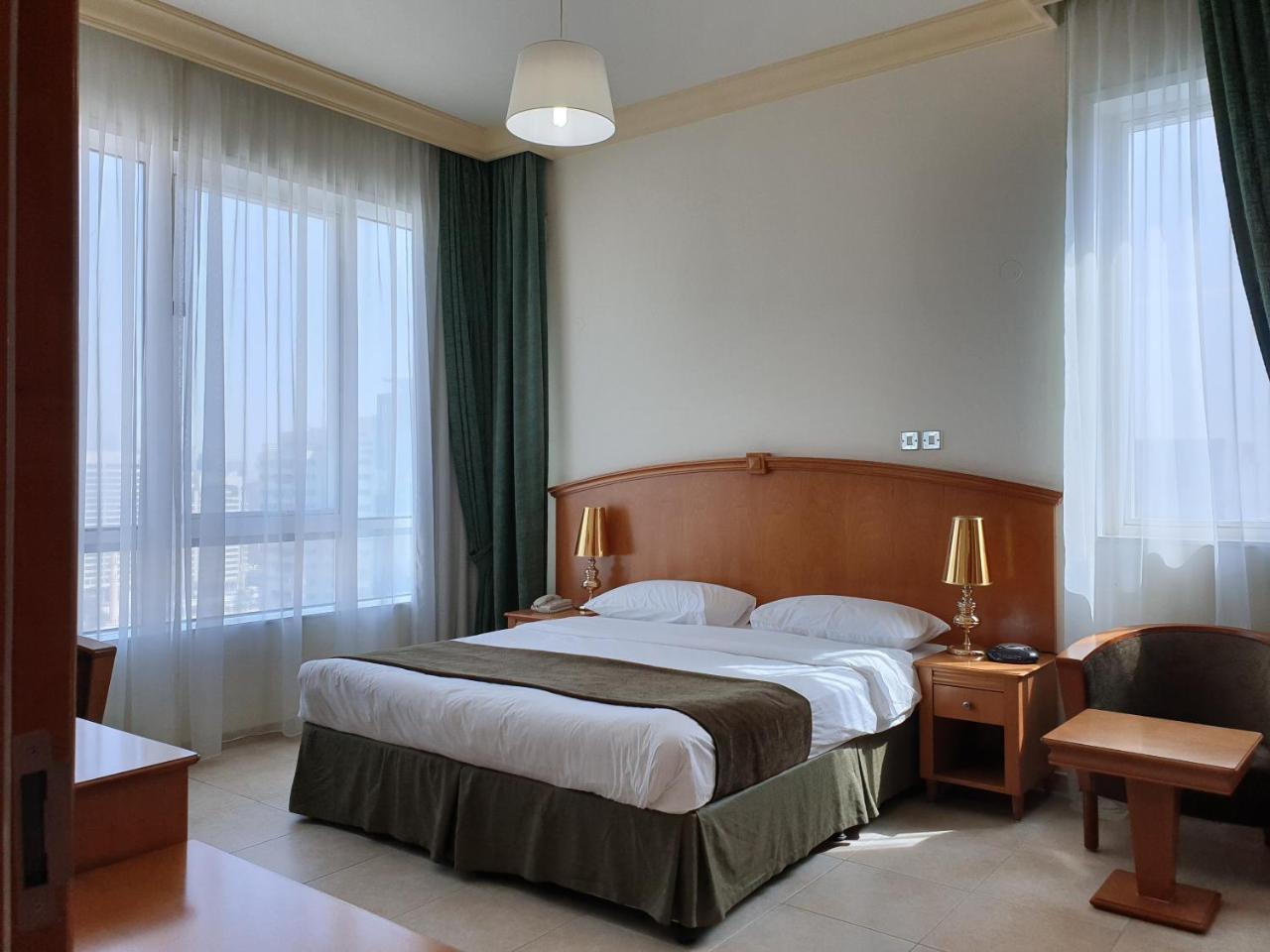 Platinum Hotel Apartments Abu Dabi Exterior foto